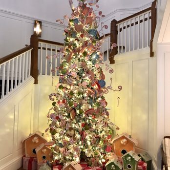 The Loft - Tree - New American Near Me - Laguna Beach, California The Loft - Tree - New American Near Me - Laguna Beach, California