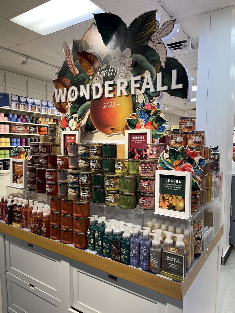 BATH & BODY WORKS Updated September 2024 78 Photos & 15 Reviews 1955 S Casino Dr, Laughlin