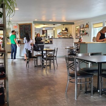 Founders Grounds Coffee - Interior is light and airy - Coffee Roasteries Near Me - Speedway, Indiana
