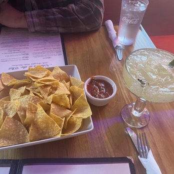 Nelson's In The Whit - Happy hour like margarita with complimentary chips and salsa - Tacos Near Me - Eugene, Oregon