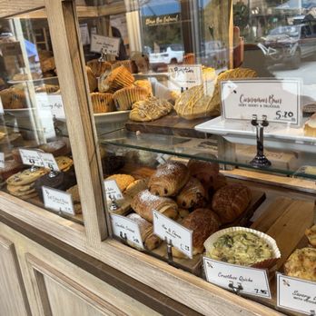 Stowe Bee Bakery & Cafe - Pastries - Coffee & Tea Near Me - Stowe, Vermont Stowe Bee Bakery & Cafe - Pastries - Coffee & Tea Near Me - Stowe, Vermont