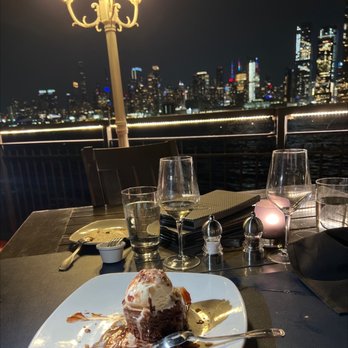 Chart House - The best choccolate lava cake in da town - Seafood Near Me - Weehawken, New Jersey Chart House - The best choccolate lava cake in da town - Seafood Near Me - Weehawken, New Jersey