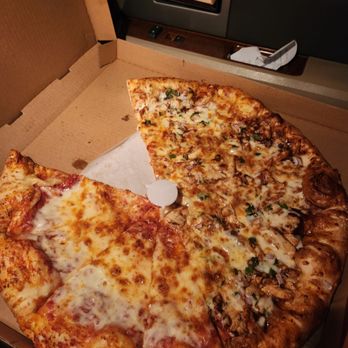 Frankie's Pizza - Half cheese half BBQ chicken - Pizza Near Me - North Bend, Washington Frankie's Pizza - Half cheese half BBQ chicken - Pizza Near Me - North Bend, Washington