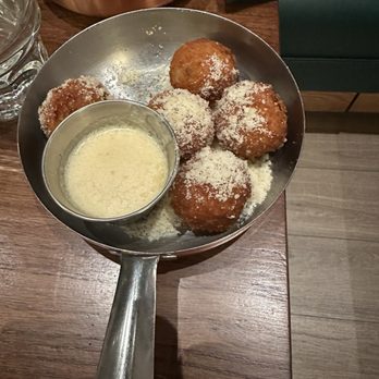 Doppio Zero Campbell - Italian Near Me - Campbell, California