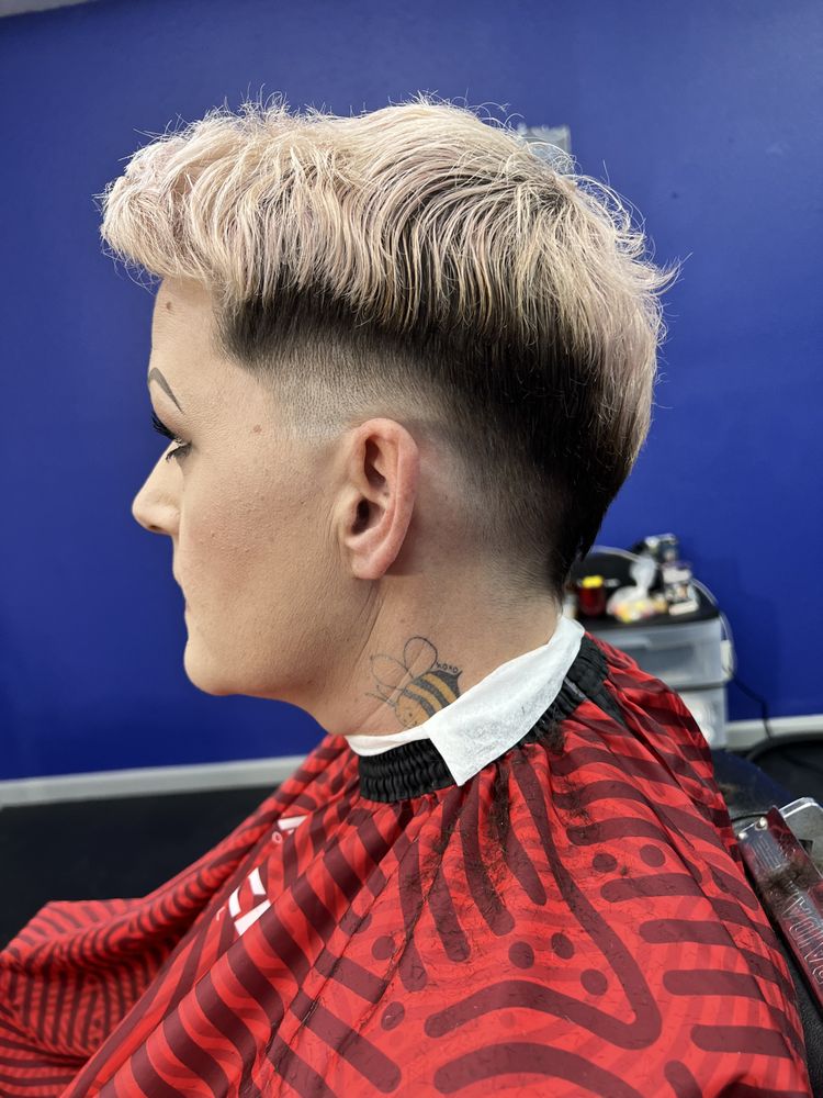A Touch Of Class Barbershop Logo