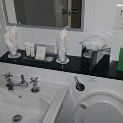 Hatherley Manor Hotel - Bathroom 1