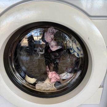 Big Y Laundry Services - Laundromat Near Me - Eugene, Oregon Big Y Laundry Services - Laundromat Near Me - Eugene, Oregon