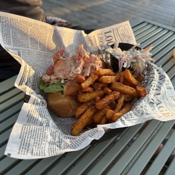 Jones Landing - Lobster Roll - Venues & Event Spaces Near Me - Peaks Island, Maine