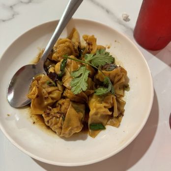 Maui Pho - Shrimp & Pork Wontons - Asian Fusion Near Me - Bakersfield, California Maui Pho - Shrimp & Pork Wontons - Asian Fusion Near Me - Bakersfield, California