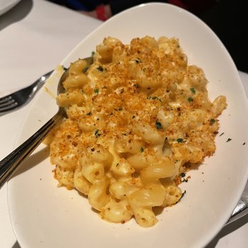 Fleming’s Prime Steakhouse & Wine Bar - Chipotle Cheddar Macaroni & Cheese - Steakhouses Near Me - Tucson, Arizona