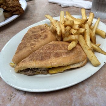 Caroline's - Cuban - American Near Me - Key West, Florida