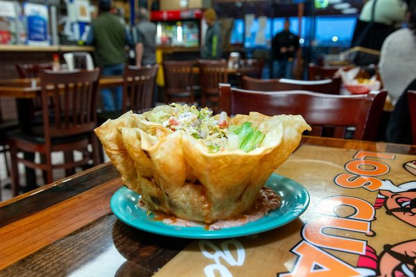 Los Cuates Taqueria by null