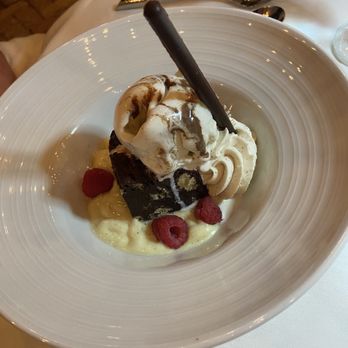 Veranda E - Yum! - Asian Fusion Near Me - Naples, Florida