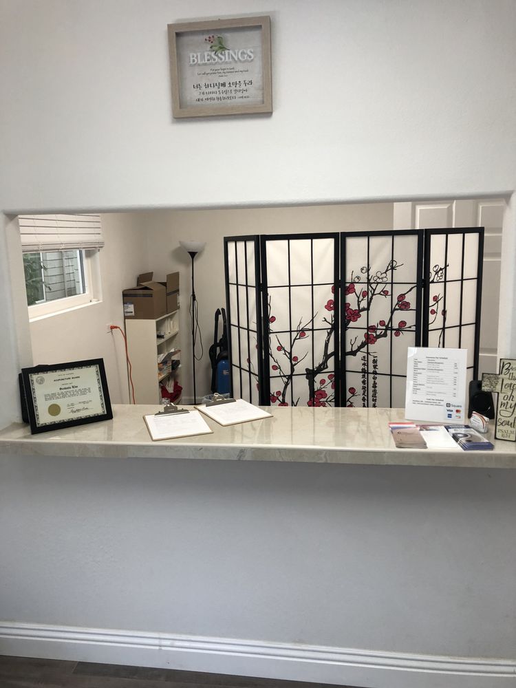 S.KIM ACUPUNCTURE & HERB Updated September 2024 11 Photos 527 N