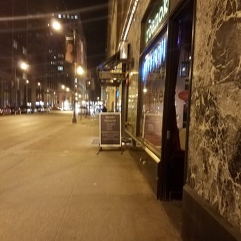 Roanoke - Cocktail Bars Near Me - Chicago, Illinois