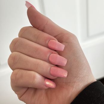 Queen Nail Salon - Nail Salons Near Me - Yucca Valley, California