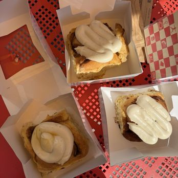 Strawberries Fabulous - Honey Butter & Vanilla Buttercream - Food Trucks Near Me - Sacramento, California Strawberries Fabulous - Honey Butter & Vanilla Buttercream - Food Trucks Near Me - Sacramento, California