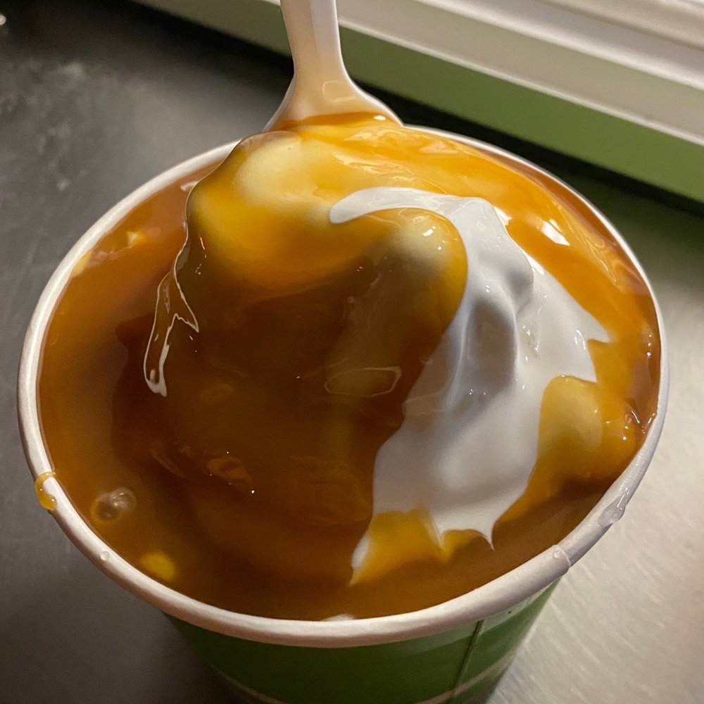 Elmer Twist - Caramel sundae - Ice Cream & Frozen Yogurt Near Me - Elmer, New Jersey Elmer Twist - Caramel sundae - Ice Cream & Frozen Yogurt Near Me - Elmer, New Jersey