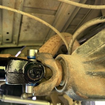 Drive Line Services of Eugene - Clearly, the wrong freakin ujoint. - Auto Repair Near Me - Eugene, Oregon Drive Line Services of Eugene - Clearly, the wrong freakin ujoint. - Auto Repair Near Me - Eugene, Oregon