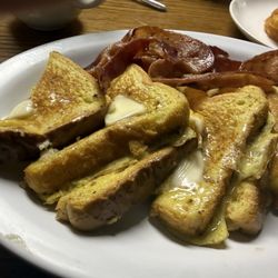 Thompsontown Cornerstone Deli - French toast with a side of bacon
