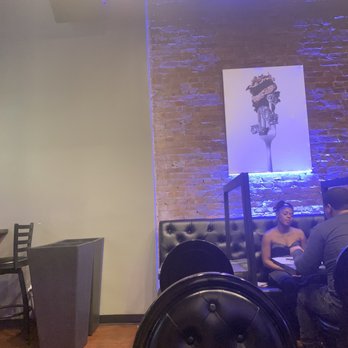 Prime39 - Nice artwork throughout - New American Near Me - Lynbrook, New York Prime39 - Nice artwork throughout - New American Near Me - Lynbrook, New York