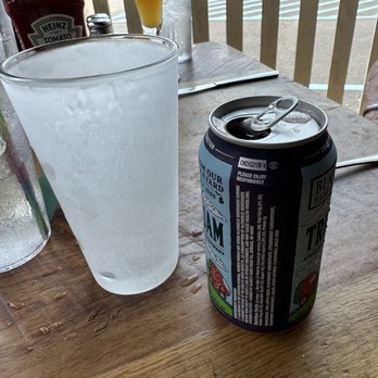 Thorn Hill Tap House - Frosted glass with cider - Burgers Near Me - Wexford, Pennsylvania