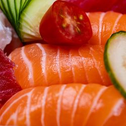 Izumi Sushi - Sashimi & Sushi Combo ($25.99)