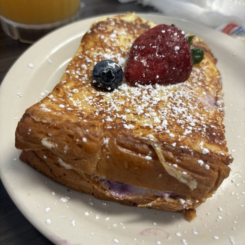 Sweet E's Cafe - Cafes Near Me - Honolulu, Hawaii