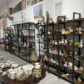 Luxe Treasures And Boutique - Antiques Near Me - Brooklyn, New York