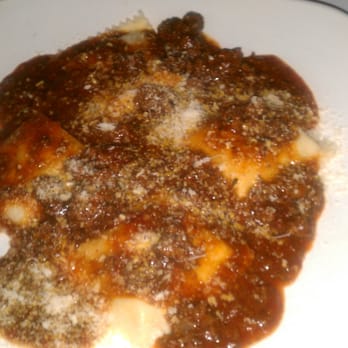 Café Figaro - Ravioli con Salsa Bolongese - Italian Near Me - Burlingame, California