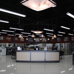 Fred's Appliance - Fred's Appliance Kalispell Sales Counter and showroom