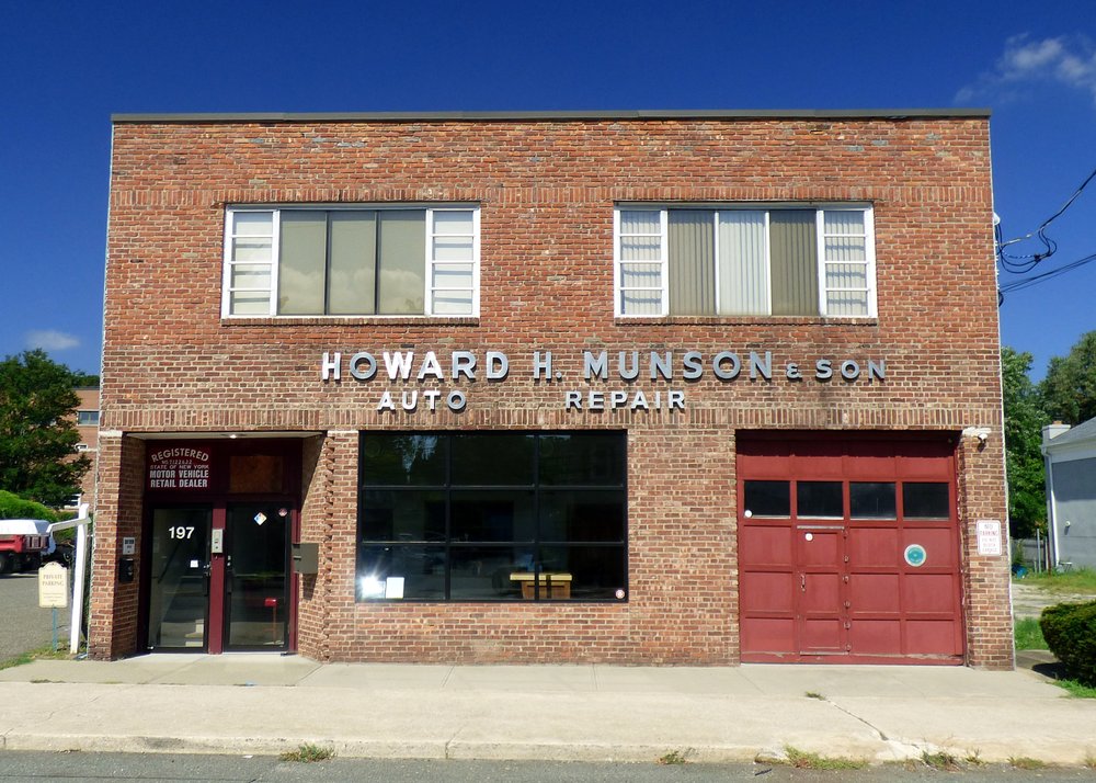 MUNSON HOWARD H & SON Updated September 2024 197 New York Ave