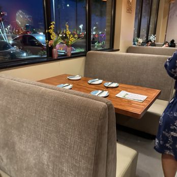 Peter Chang Gaithersburg - Seating - Chinese Near Me - Gaithersburg, Maryland Peter Chang Gaithersburg - Seating - Chinese Near Me - Gaithersburg, Maryland