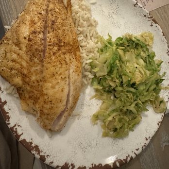 Barometer Waterfront Grill - Grilled red fish - Tiki Bars Near Me - Orange Beach, Alabama