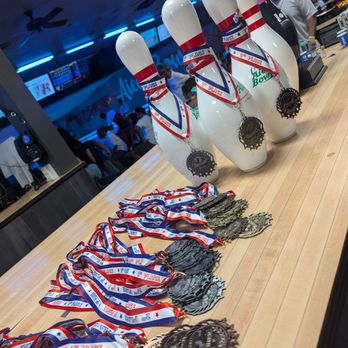 Aiea Bowl - Bowling Near Me - Aiea, Hawaii