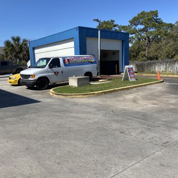 Hand Car Wash - Car Wash Near Me - Kissimmee, Florida Hand Car Wash - Car Wash Near Me - Kissimmee, Florida