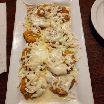 Los Andes Latin Bistro - Patacones w/ mozzarella - Colombian Near Me - Minneapolis, Minnesota Los Andes Latin Bistro - Patacones w/ mozzarella - Colombian Near Me - Minneapolis, Minnesota