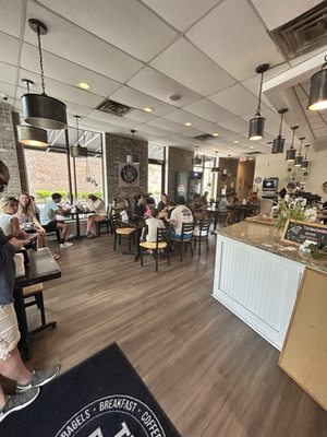 THE DONUT INN - Updated July 2026 - 183 Photos & 222 Reviews - 1427 ...