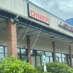 Tellez Marella Diner - Great diner.