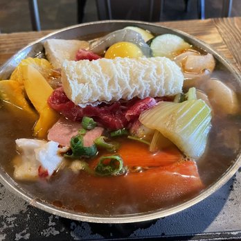 Boiling Avenue - Hot Pot Near Me - Sacramento, California