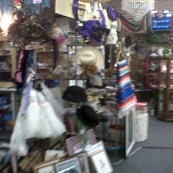 Junkee Clothing Exchange - The Antique Side at Junkee - Used, Vintage & Consignment Near Me - Reno, Nevada