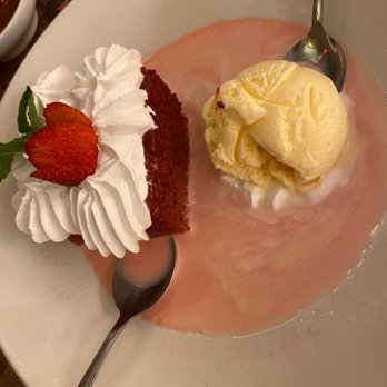 Guadalajara Del Centro - Red velvet tres leches - Mexican Near Me - Houston, Texas Guadalajara Del Centro - Red velvet tres leches - Mexican Near Me - Houston, Texas