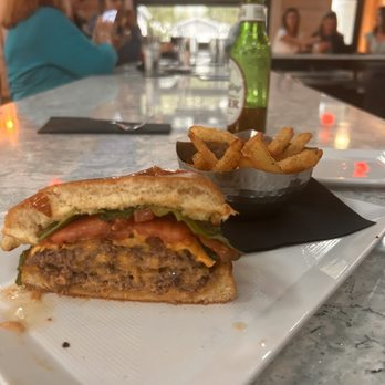 1229 Shine - Shine burger - Seafood Near Me - Myrtle Beach, South Carolina 1229 Shine - Shine burger - Seafood Near Me - Myrtle Beach, South Carolina