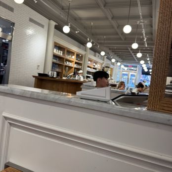 HARBS SoHo - Interior - Bakeries Near Me - New York, New York