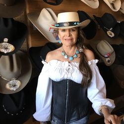 Desert Diva - Cotton Clothing and Hats!