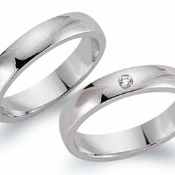 Juwelier Elmas - Über 1000 Eheringe-Modelle direkt  Vorort, mit Best-Preis-Garantie, bei Ihrem Juwelier Elmas in Ingolsd