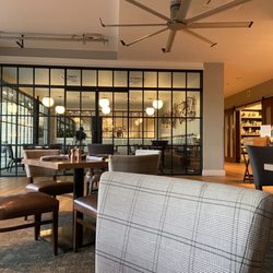 La Cascada Table & Bar - Seating Area