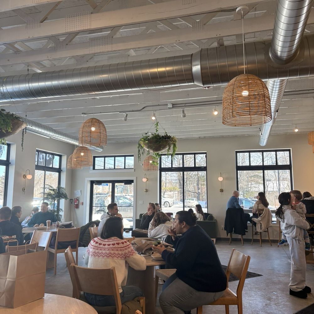 Cafe Luna - Cafes Near Me - Scarborough, Maine Cafe Luna - Cafes Near Me - Scarborough, Maine
