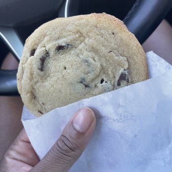 Kukuruku crispy chicken - Soft Chocolate chip cookie - Desserts Near Me - Lakeland, Tennessee