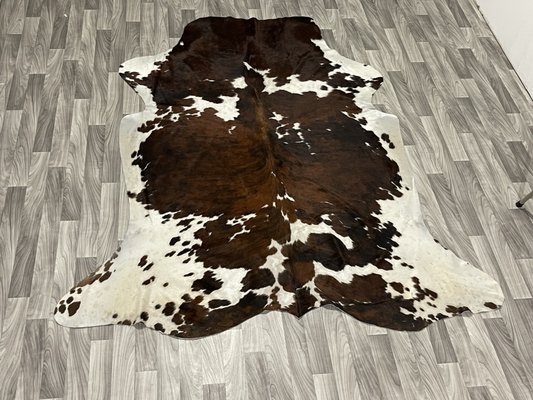 Cowhide Outlet by null